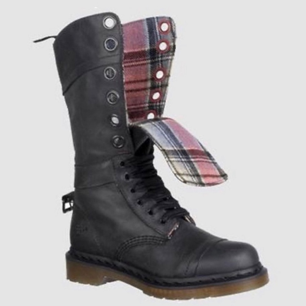 Dr Marten Triumph 1914 Black Ribbon Laces 8